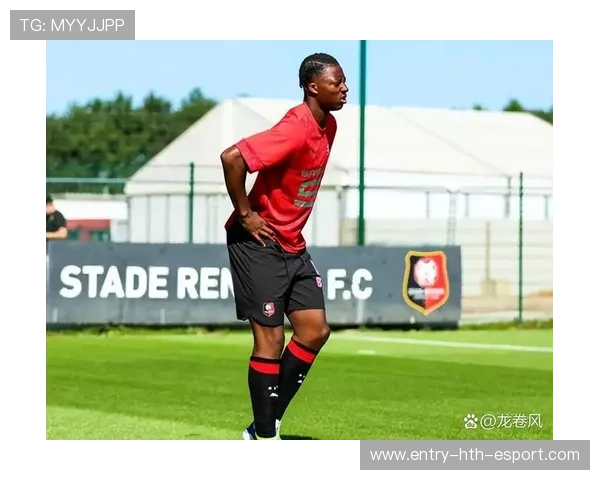 法国17岁锋线新星3球1助攻亮眼表现，切尔西拜仁争抢开启，法国新球员