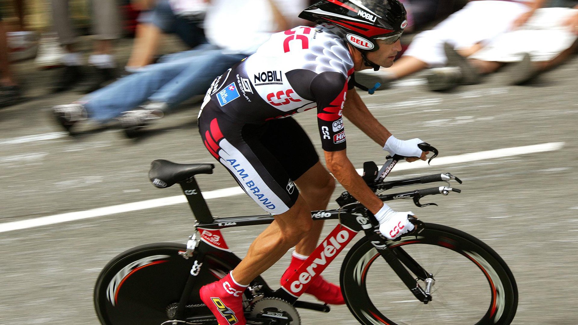 华体会体育在线-太疯狂了！勇士爆冷、火箭大胜、独行侠崩盘，西部排名又乱了，勇士对独行侠预测